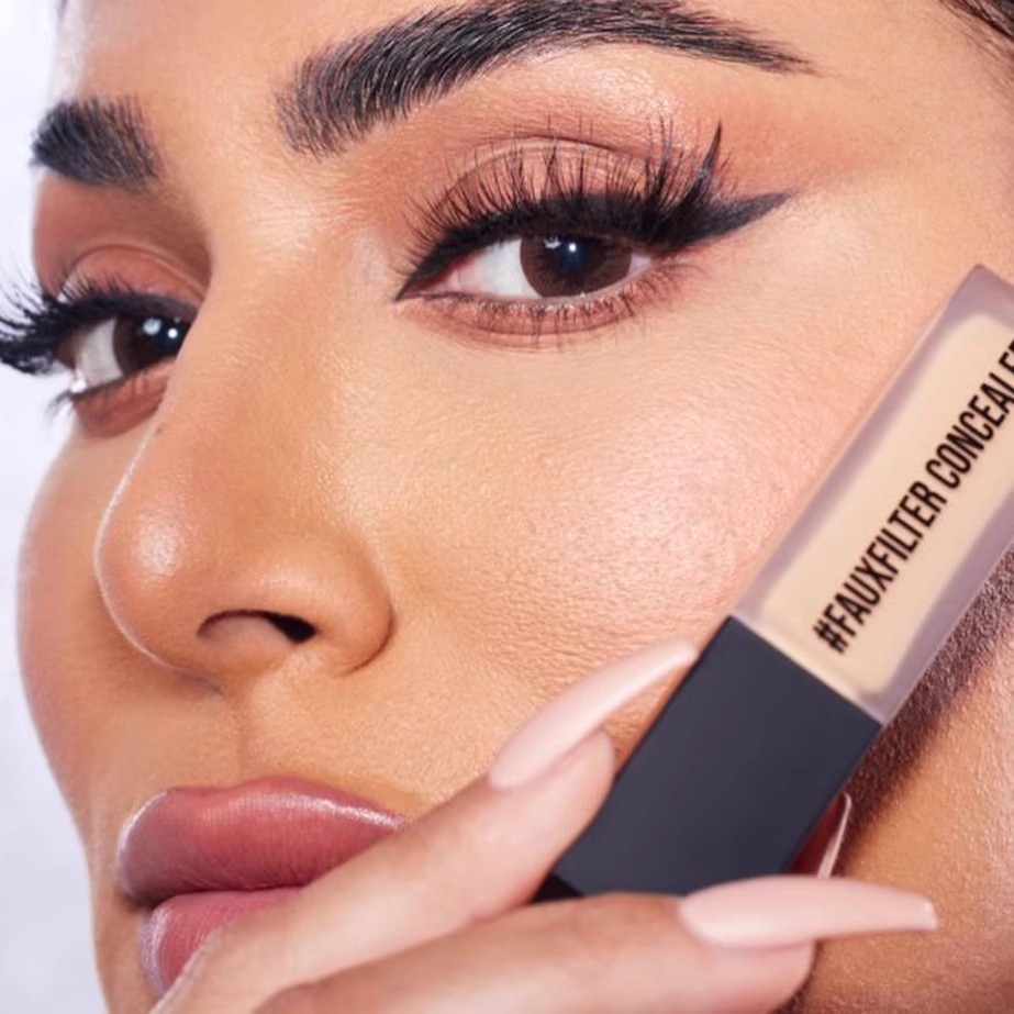 Huda Beauty Faux Filter Lumino – Huda Beauty Makeup Set recenzja i cena