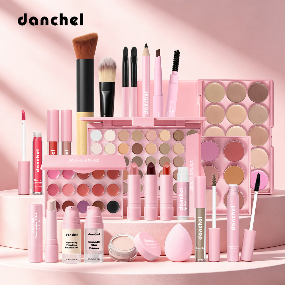 All In One Makeup Set Gatherin – Huda Beauty Makeup Set recenzja i cena
