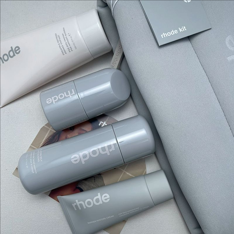 Glazing Mist Moisturizing Face – Huda Beauty Makeup Set recenzja i cena