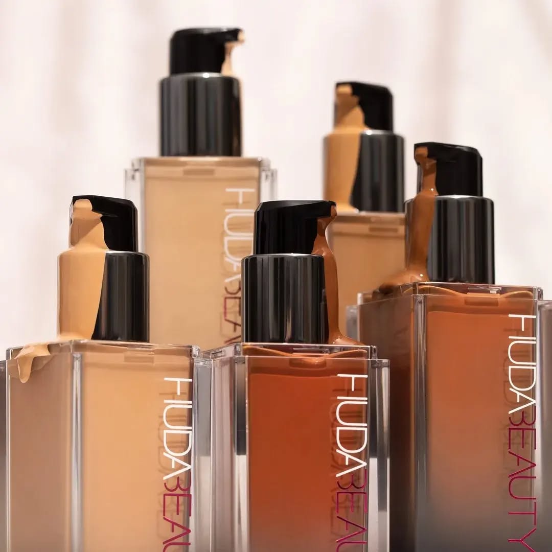 Base hidratante de 34ml para á – Huda Beauty Makeup Set recenzja i cena