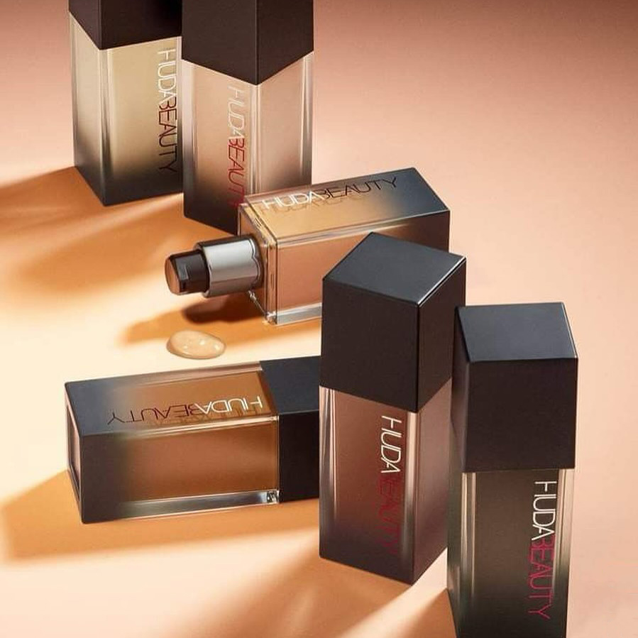 Base hidratante de 34ml para á – Huda Beauty Makeup Set recenzja i cena